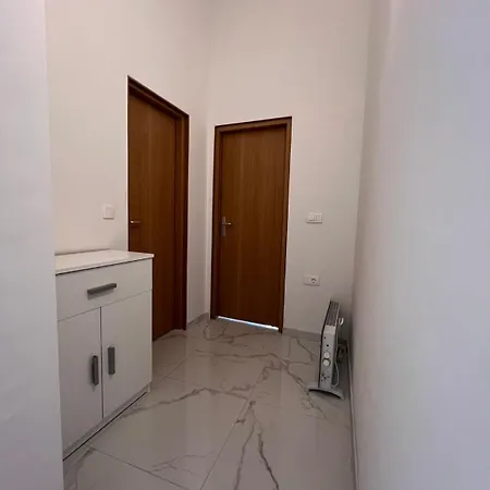 Varos9 Daire Pula